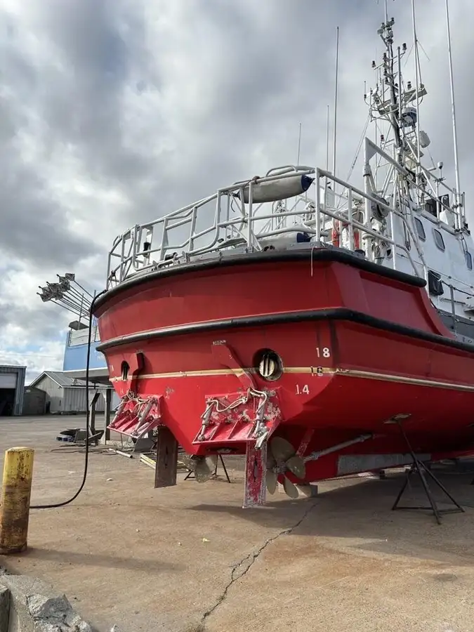 Navio de patrulha à venda