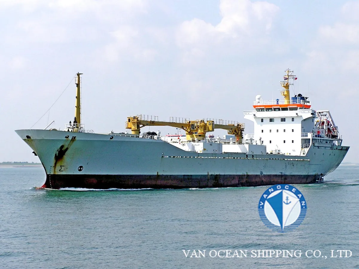 Navio frigorífico à venda
