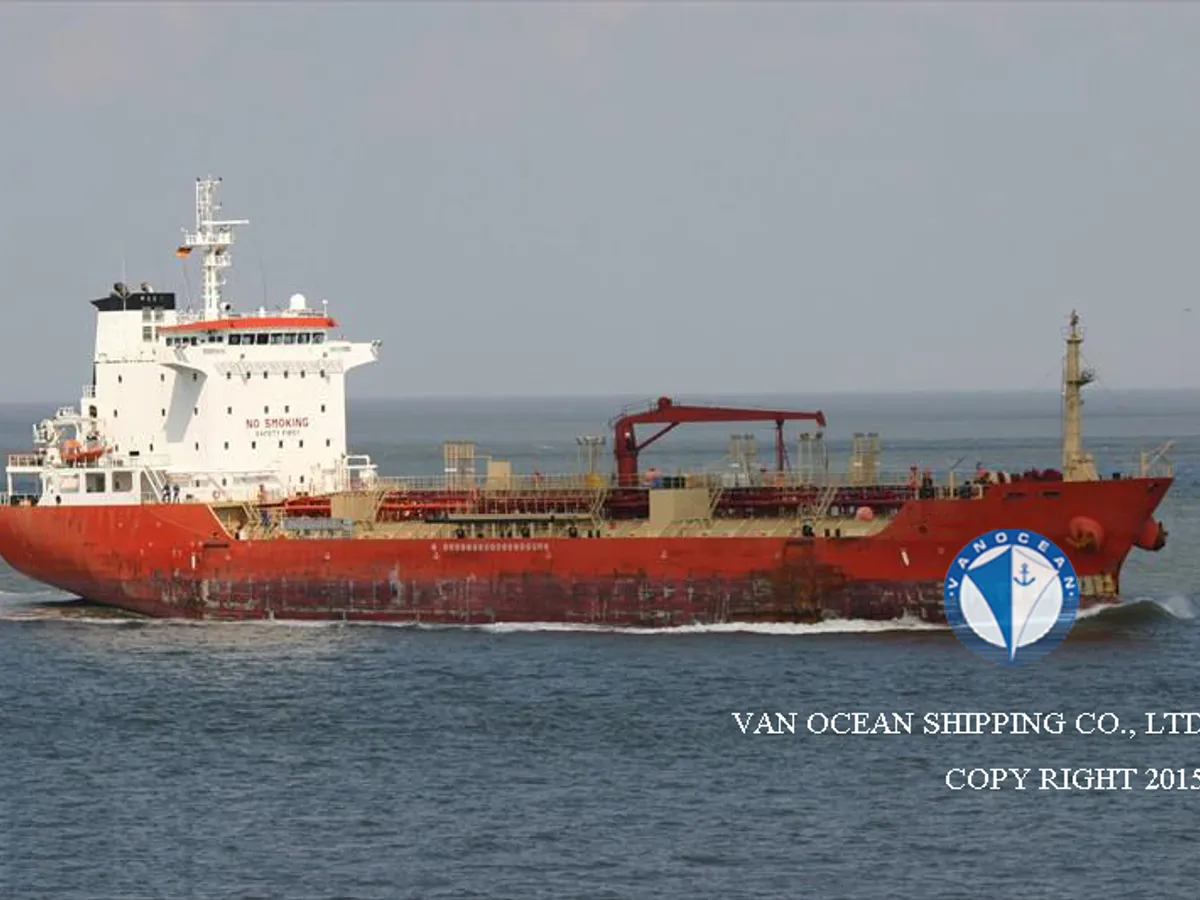 Navio-tanque de óleo/produtos químicos à venda