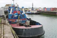 Rebocador à venda