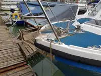 Bote salva vidas à venda