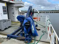 Navio porta-contêineres à venda