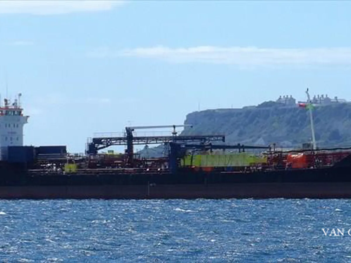Navio-tanque de óleo/produtos químicos à venda