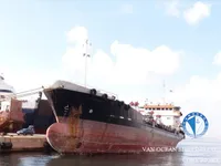 Navio-tanque de óleo/produtos químicos à venda