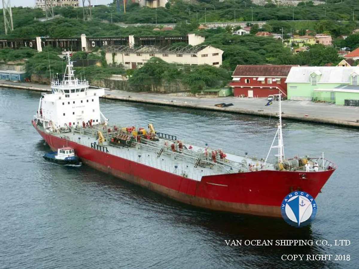 Navio-tanque de óleo/produtos químicos à venda