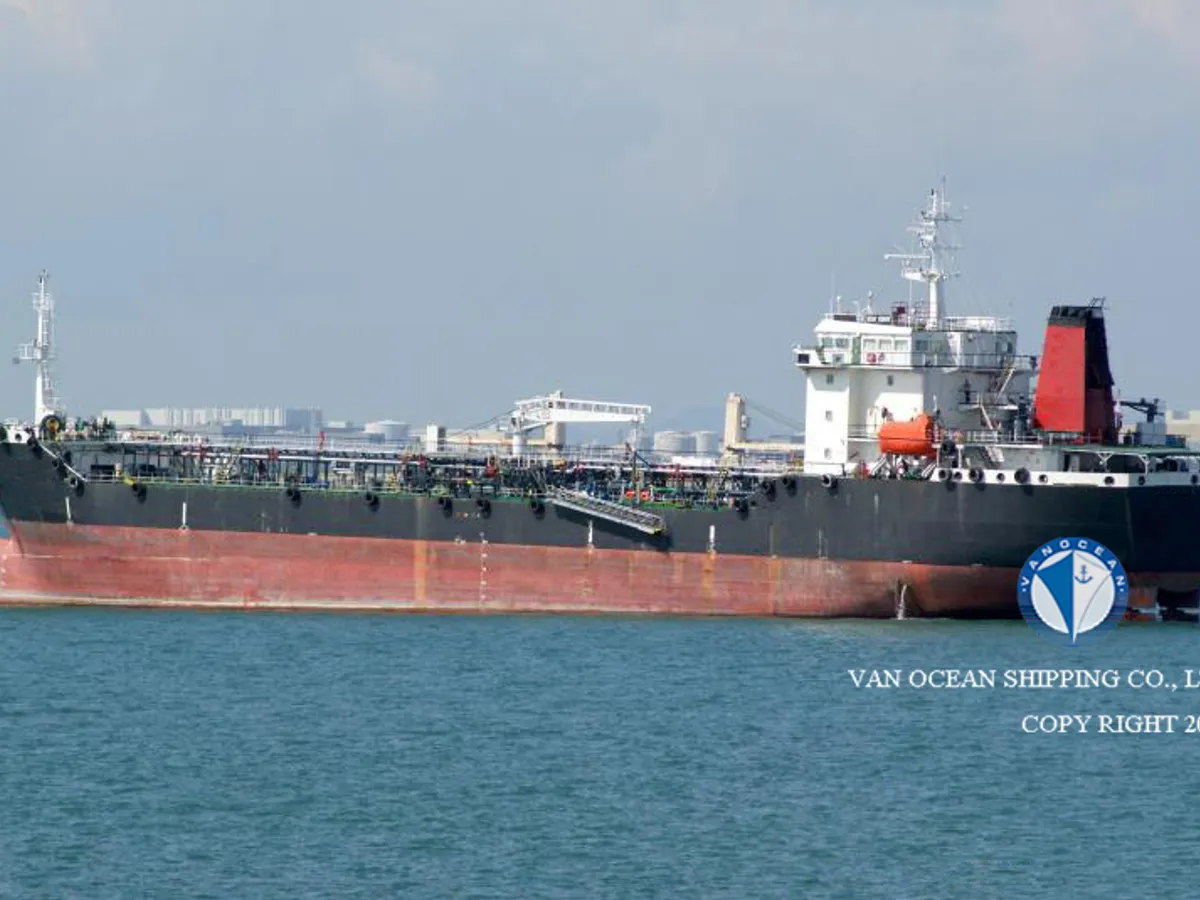 Navio-tanque de óleo/produtos químicos à venda