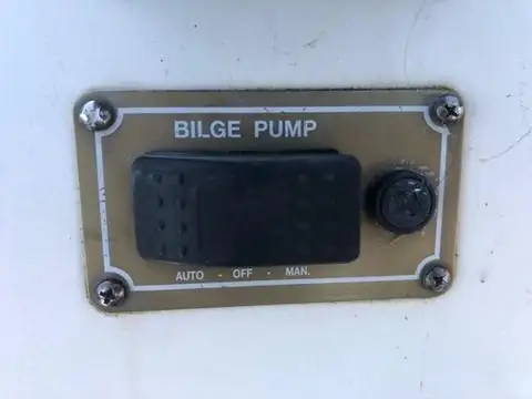 Bote inflável rígido à venda