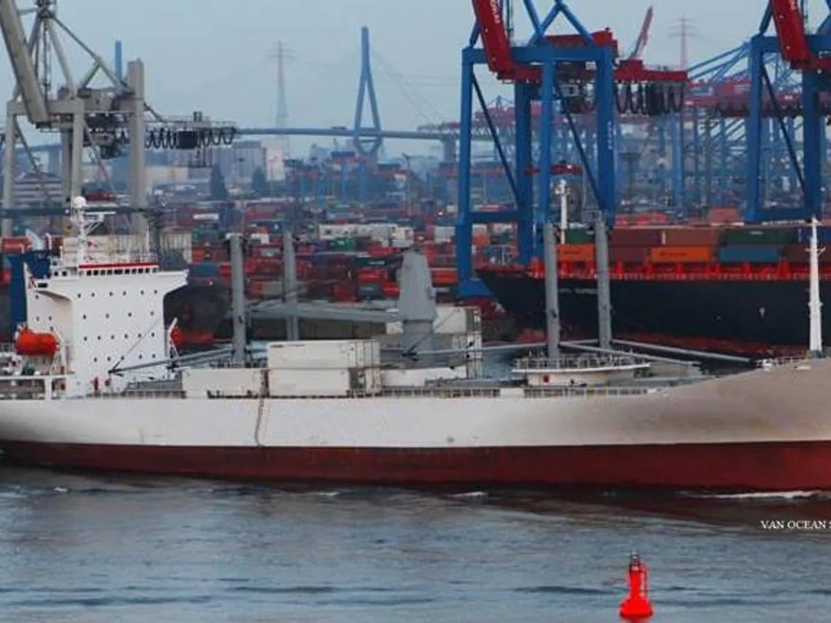 Navio frigorífico à venda