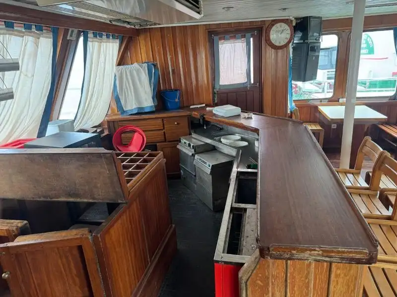 Navio de transporte de passageiros (Ferry) à venda