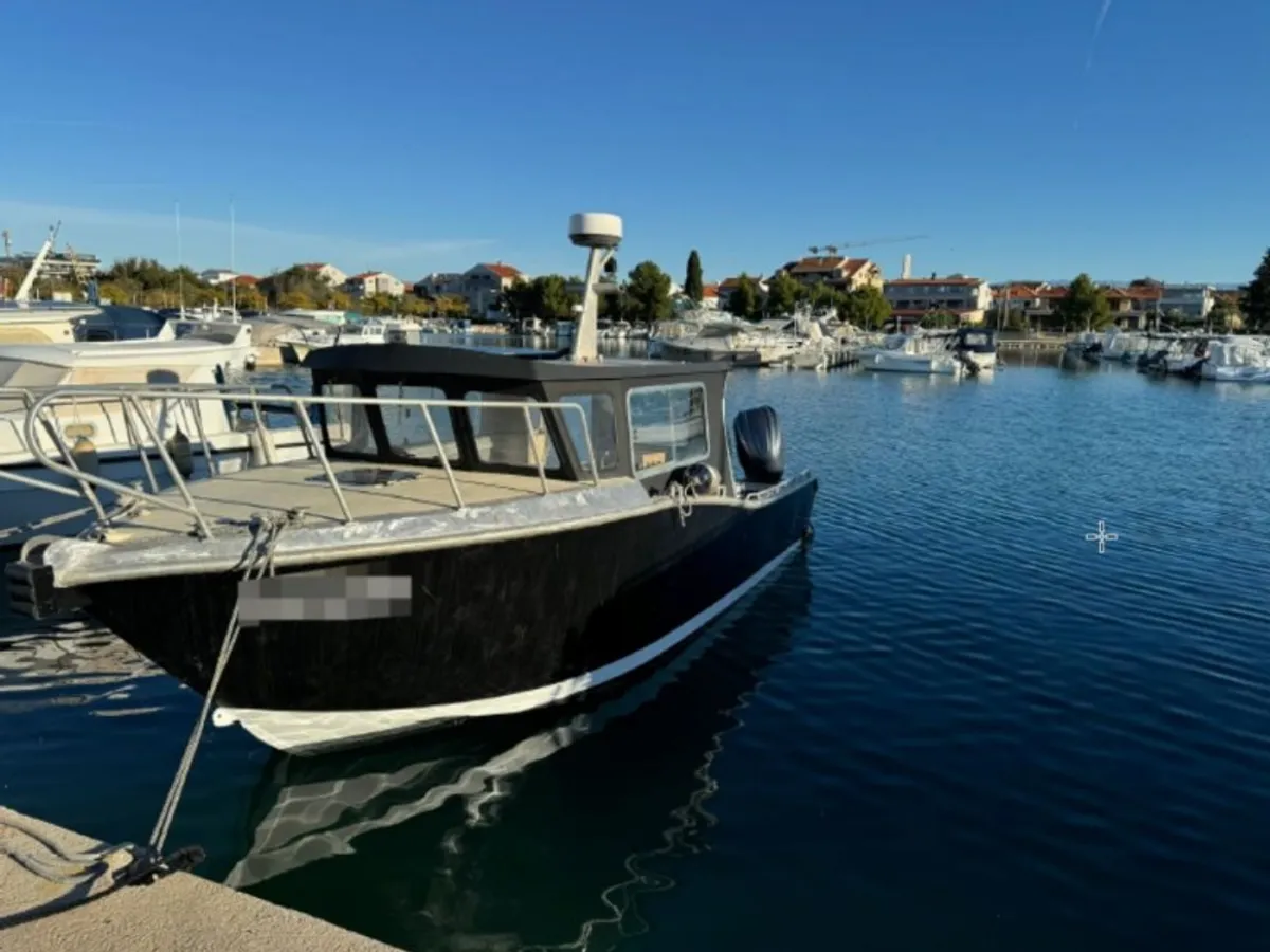 Barcos de trabalho à venda