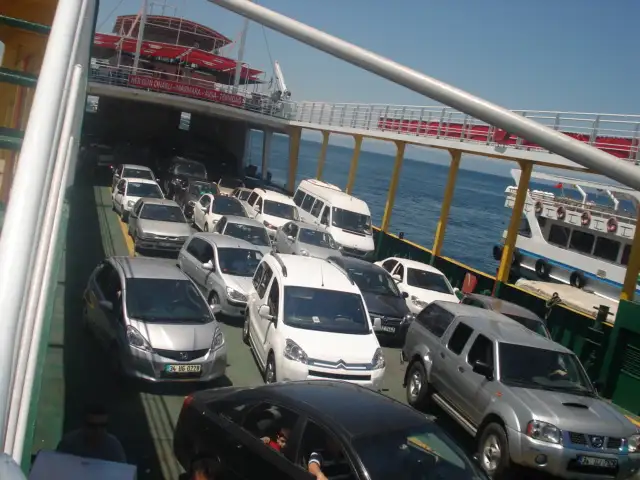 Navio de cruzeiro e ferry à venda