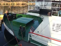 Navio porta-contêineres à venda