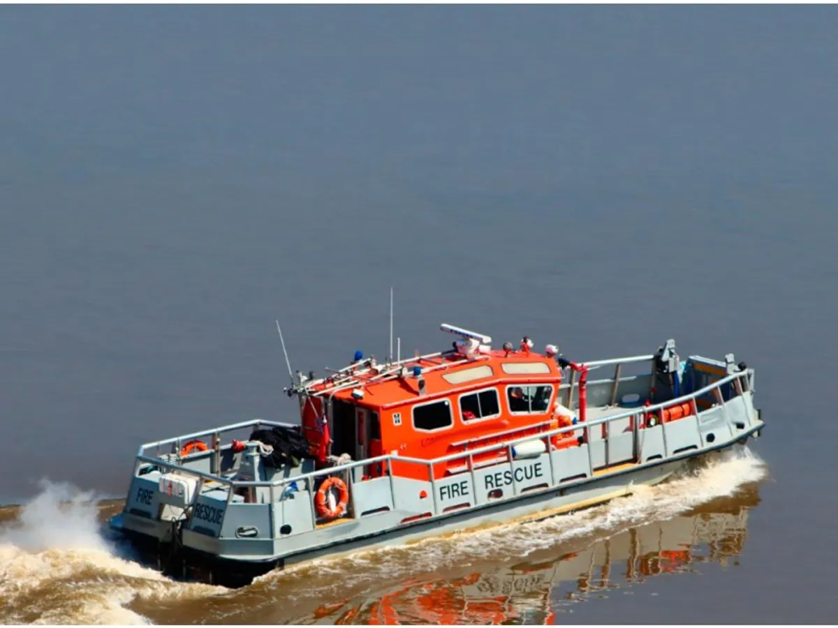 Barcos de trabalho à venda