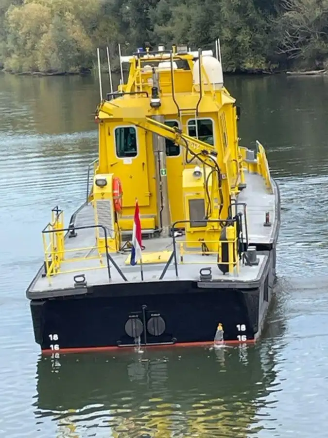 Navio de patrulha à venda