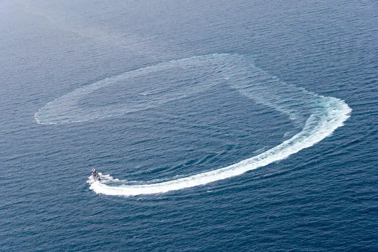 Navio de patrulha à venda