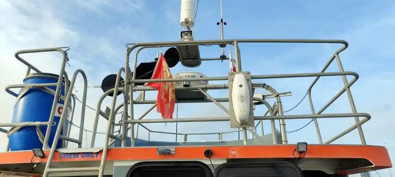 Navio porta-contêineres à venda