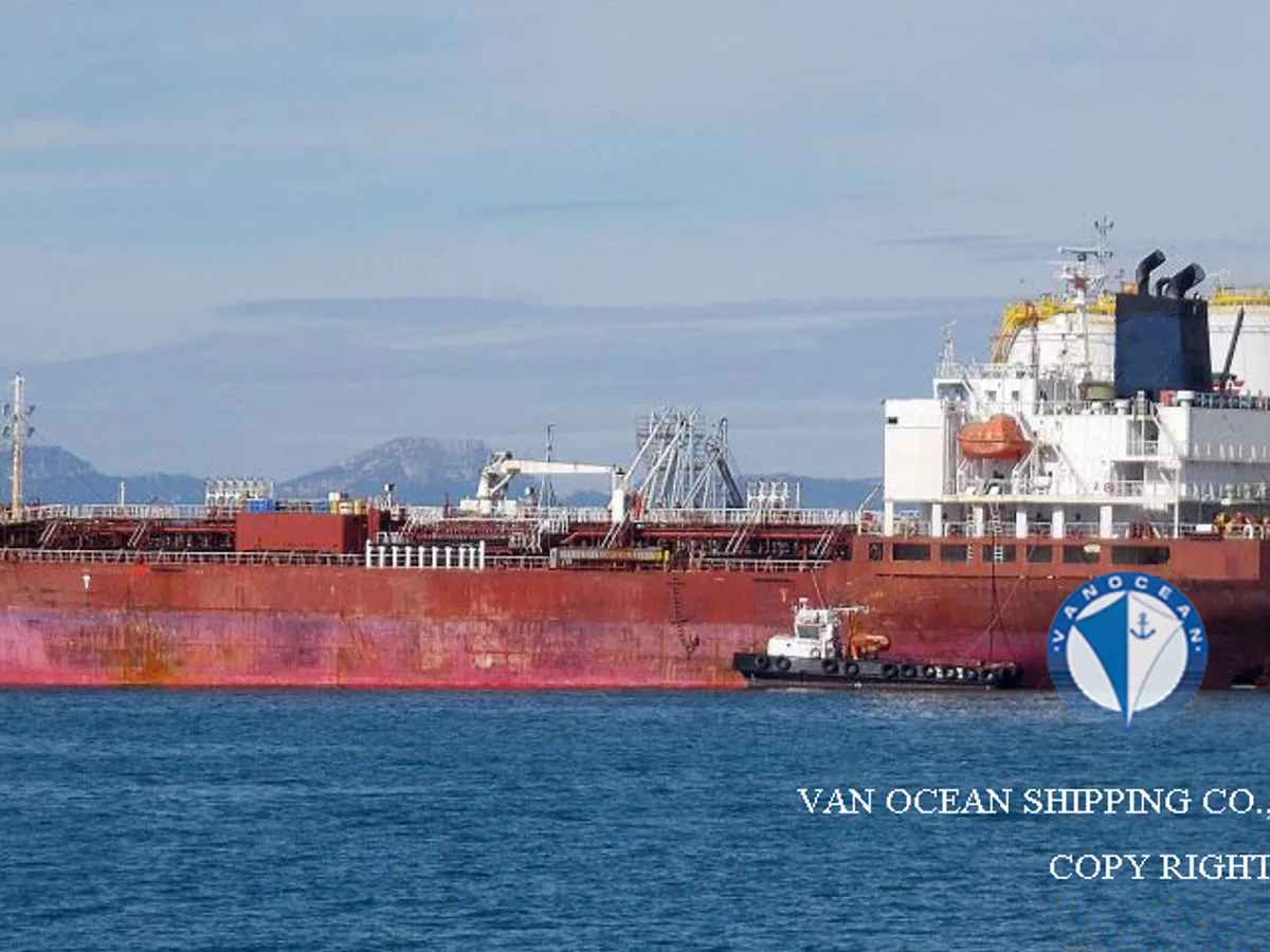 Navio-tanque de óleo/produtos químicos à venda