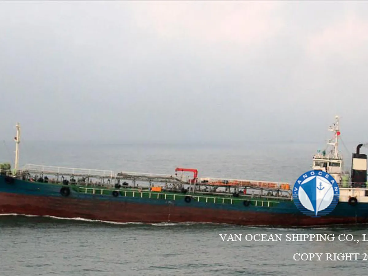 Navio-tanque de óleo/produtos químicos à venda