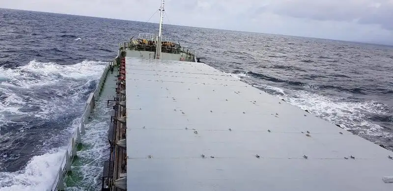 Navio graneleiro à venda
