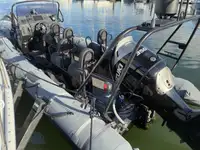 Bote inflável rígido à venda