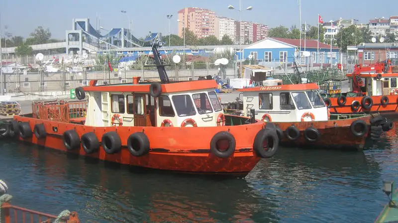 Rebocador à venda