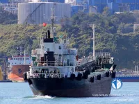 Navio-tanque de óleo/produtos químicos à venda