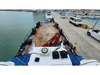 Barco de tripulação à venda