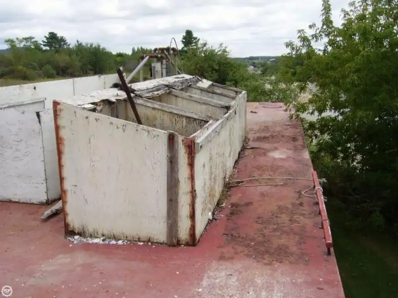 Barcaça à venda