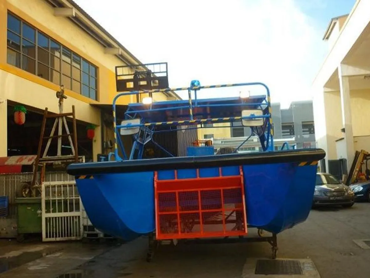 Barcos de trabalho à venda