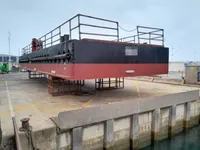 Barcaça à venda