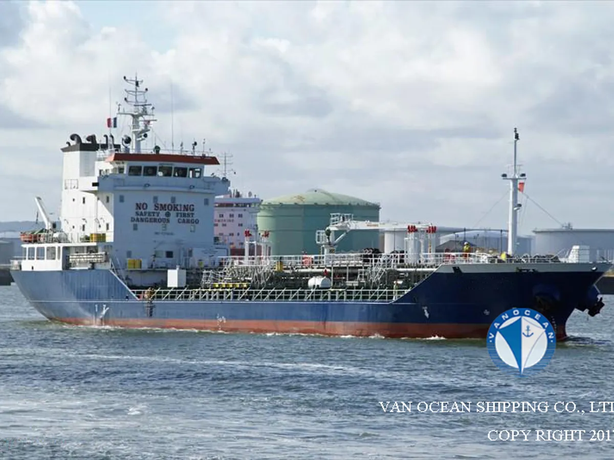 Navio-tanque de óleo/produtos químicos à venda