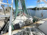 Navio de pesca de arrasto à venda