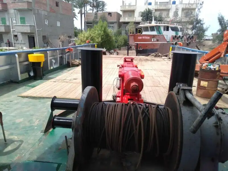 Navio de abastecimento à venda