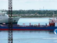 Navio-tanque de óleo/produtos químicos à venda