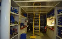 Navio transportador de GNL à venda