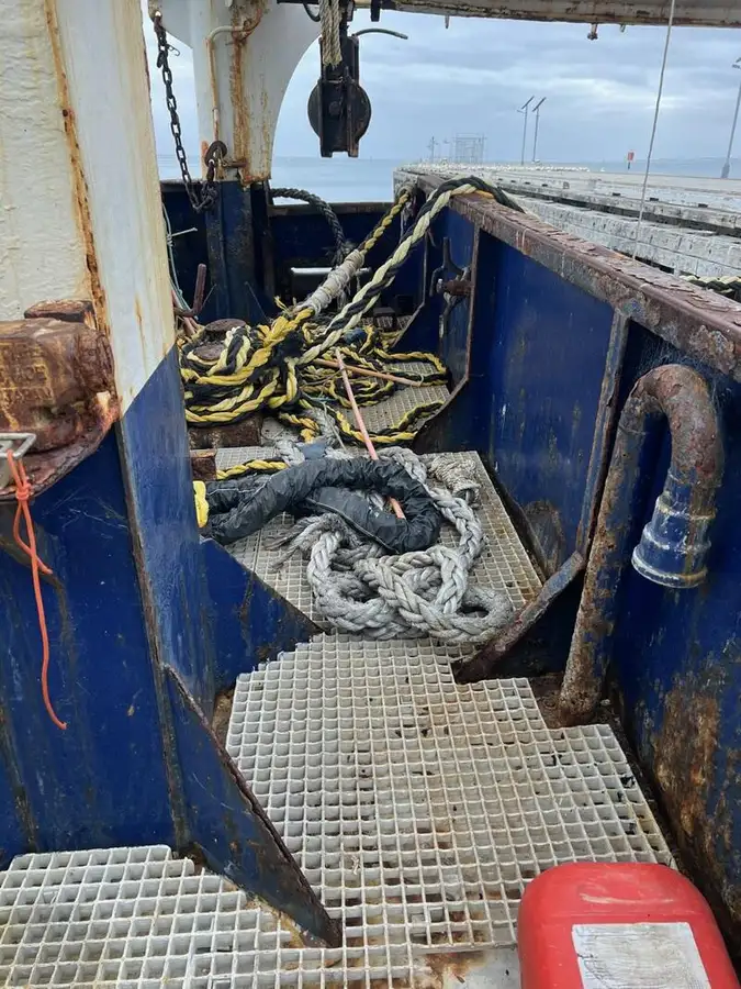 Navio de pesca de arrasto à venda