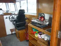 Navio de pesca de arrasto à venda