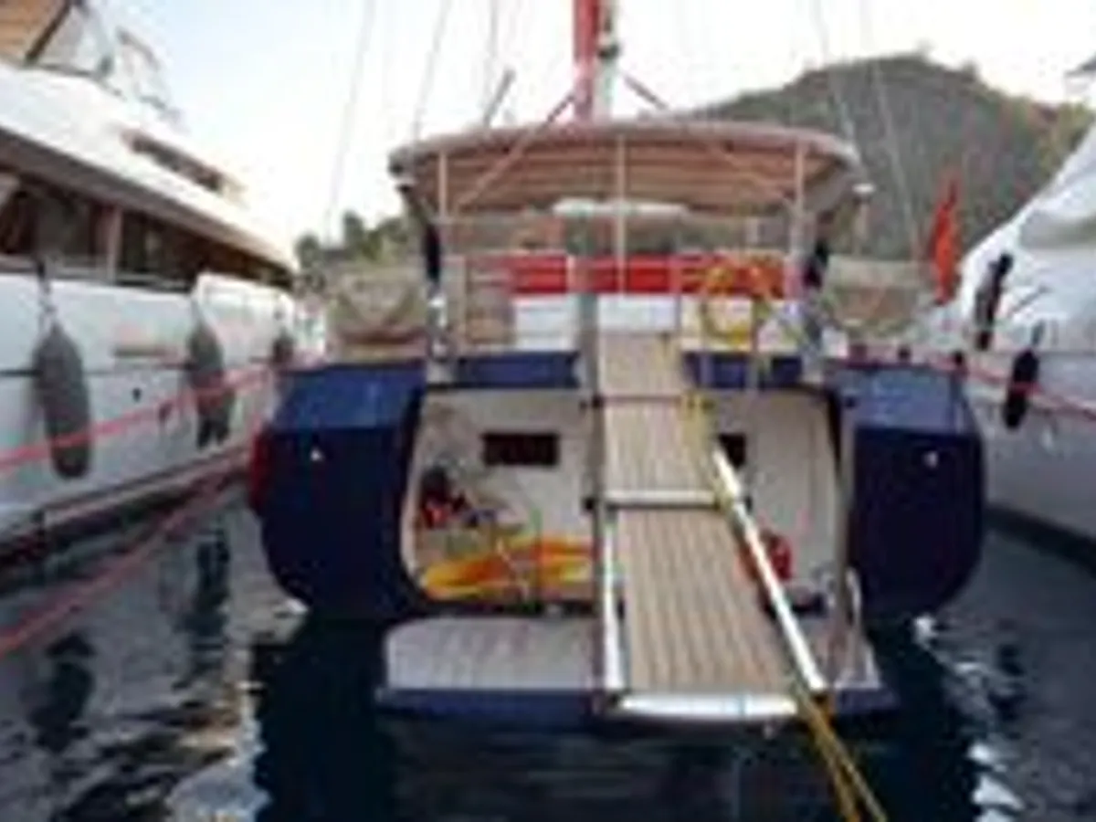 Iate à venda