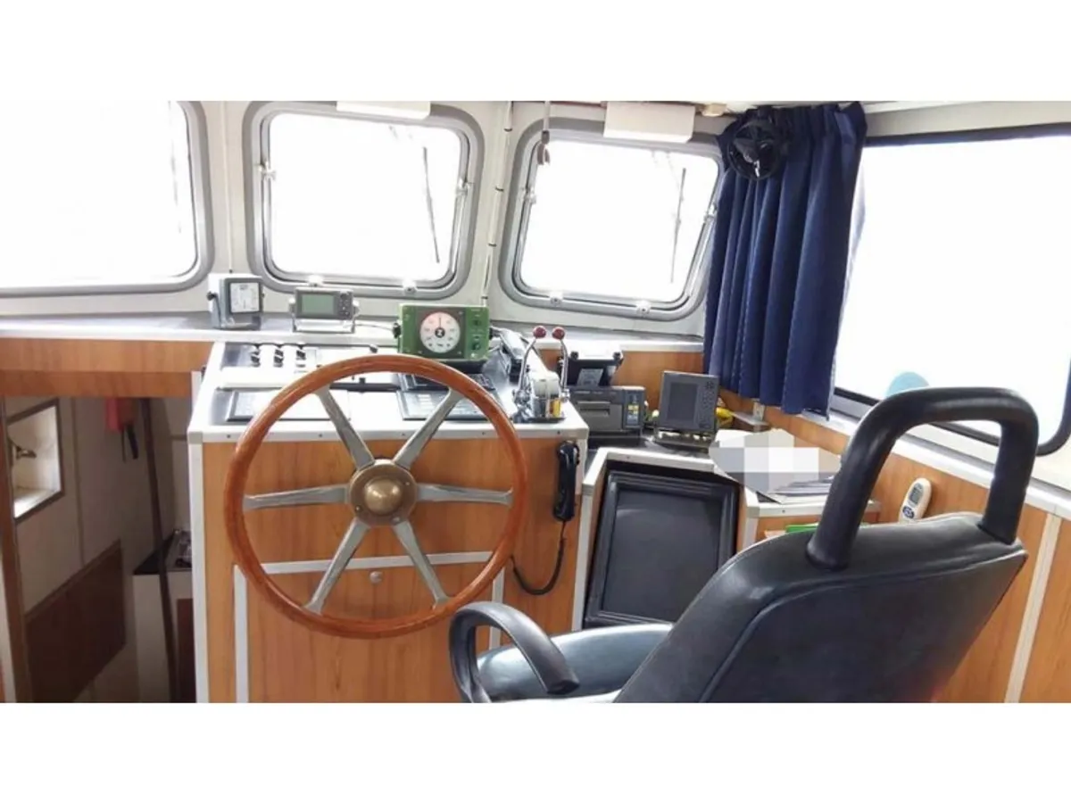 Barcos de trabalho à venda