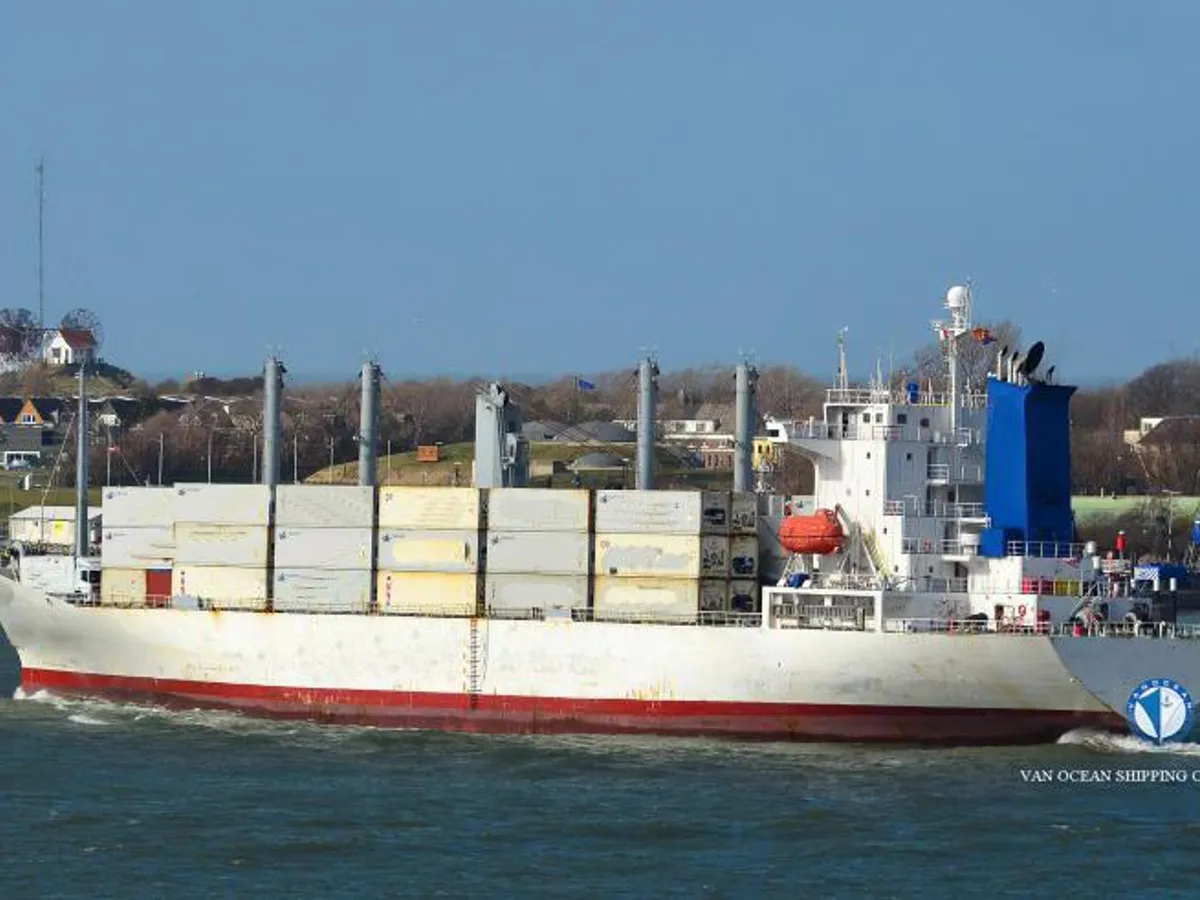 Navio frigorífico à venda