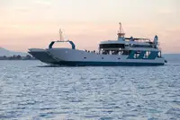 Balsa de desembarque, tanque à venda