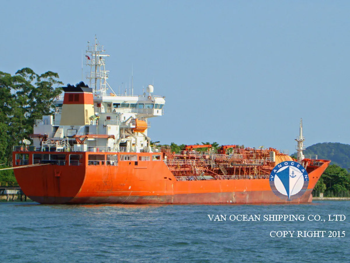Navio-tanque de óleo/produtos químicos à venda