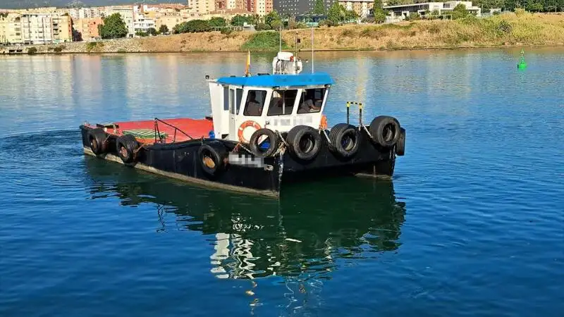 Barcos de trabalho à venda