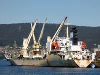 Navio frigorífico à venda