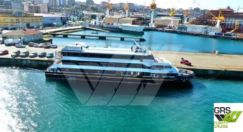 Navio de cruzeiro à venda