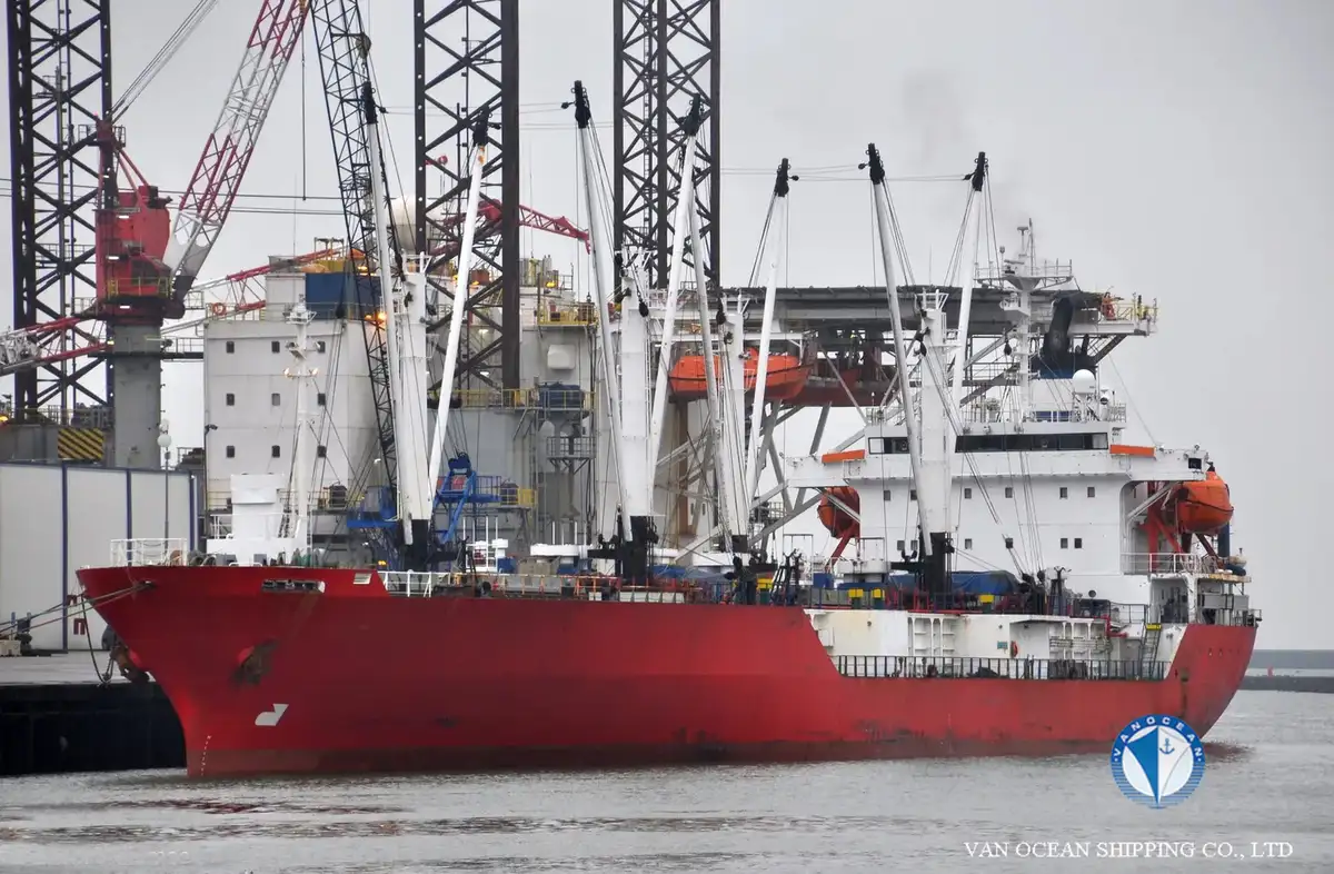 Navio frigorífico à venda