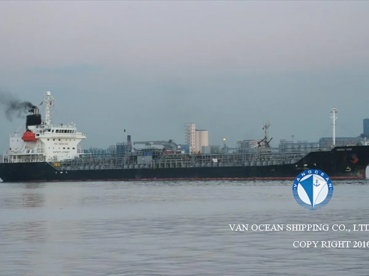 Navio-tanque de óleo/produtos químicos à venda
