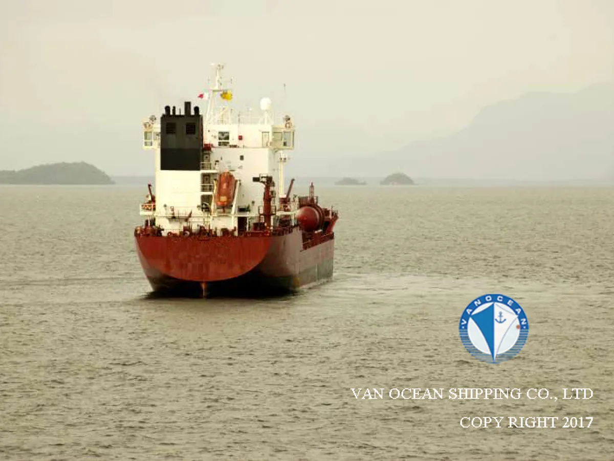 Navio-tanque de óleo/produtos químicos à venda