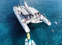 Catamarã à venda