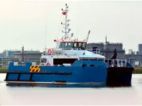 Barco de tripulação à venda